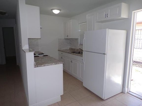 4th image of 522 22nd St