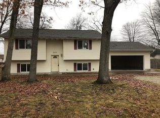 3048 Donald Ave, Muskegon, MI 49442