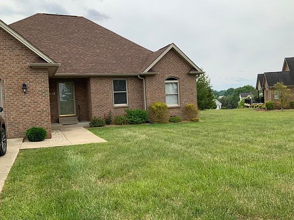4th image of 194 E Saddlebrook Dr
