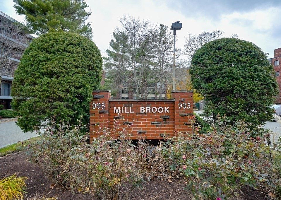 1st image of 995 Massachusetts Ave APT 401