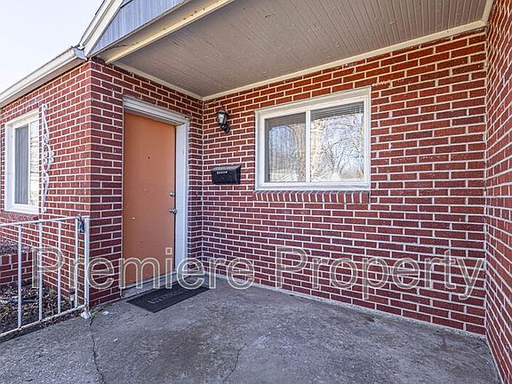2nd image of 10607 E Lexington Ave