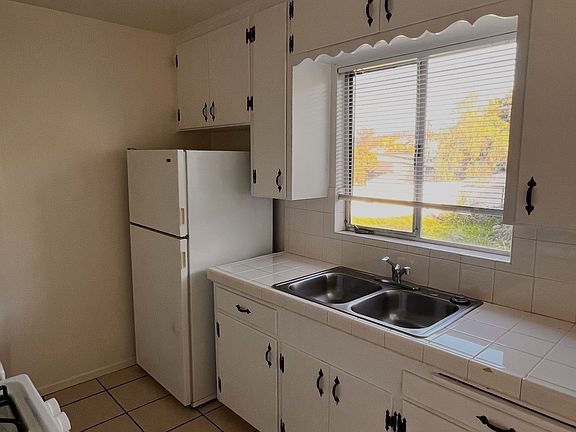 5th image of 7033 Boulevard Dr