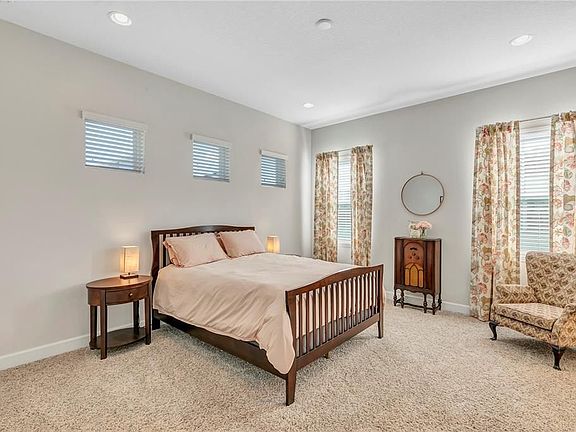 4th image of 9227 Laureate Blvd
