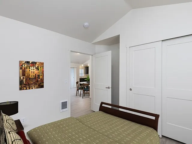 108 N Trade St — Photo 10