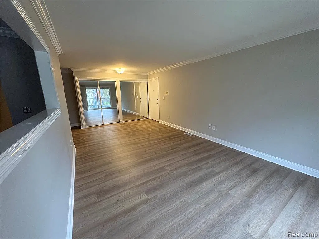 1 bed, 1.0 bath, 850 sqft, $1,500 — Photo 2