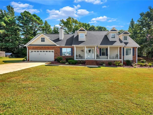 103 Cheri Cir, Pelzer, SC 29669
