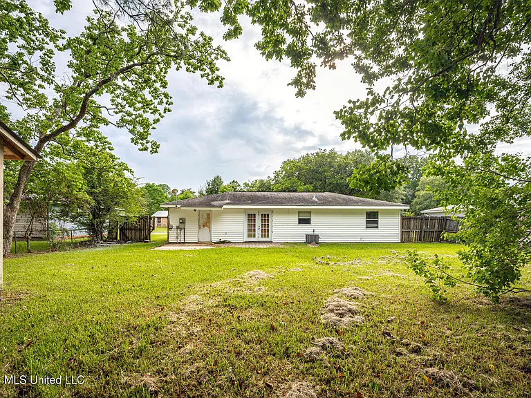 2840 Gardendale Ave — Photo 9