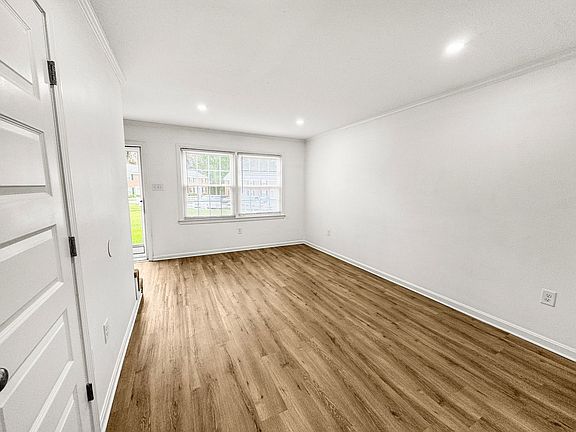 4th image of 3206 Sunset Ave APT M5