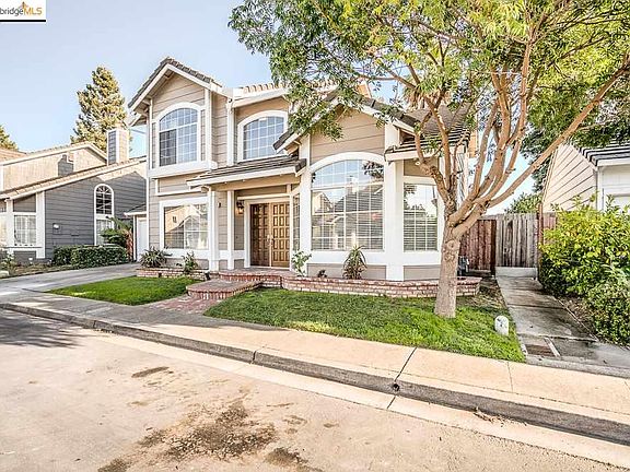 2nd image of 642 Penny Ln