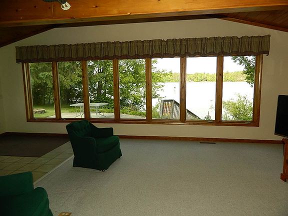 3rd image of N5158 Resort Ln E