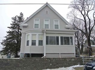 6 Catherine St, Rensselaer, NY 12144