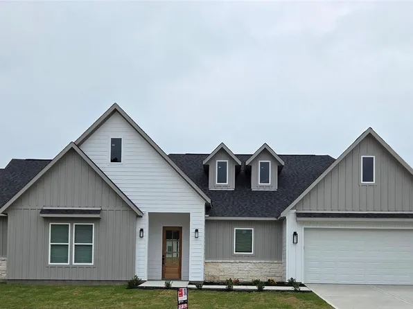 1203 Ada St, New Waverly, TX 77358