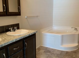 173 Flicker St, Rochester Hills, MI 48309