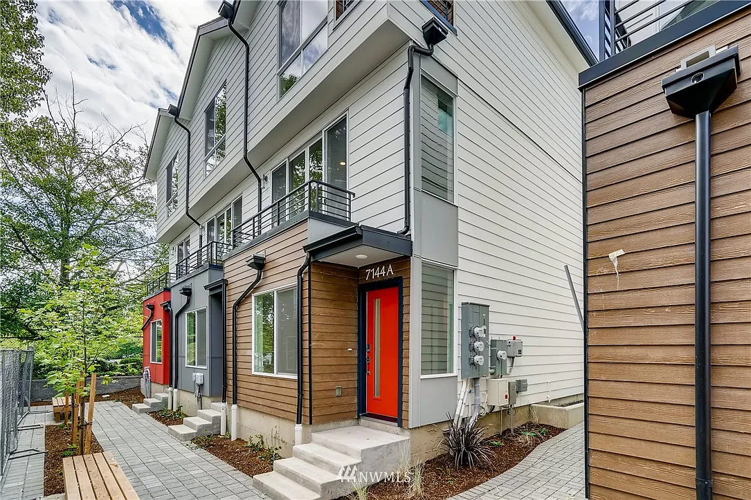 7120 B Beacon Avenue S #2 photo 1