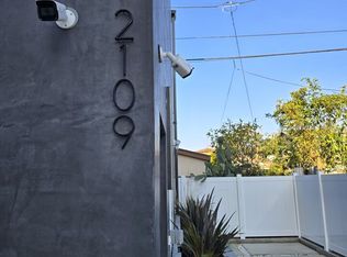 2109 S West View St, Los Angeles, CA 90016
