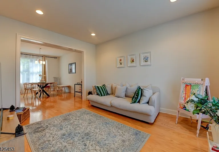 26 Pine Ln — Photo 8