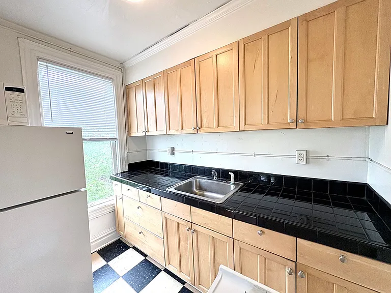 New York Apartments — Photo 16