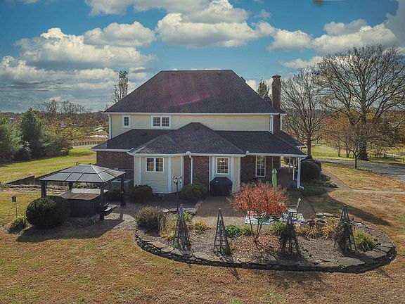 4th image of 1540 Liberty Ln