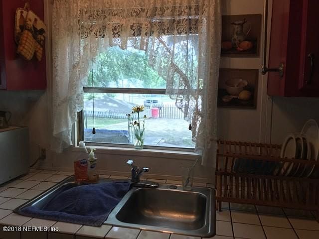 1st image of 186 SW Hosford Ct