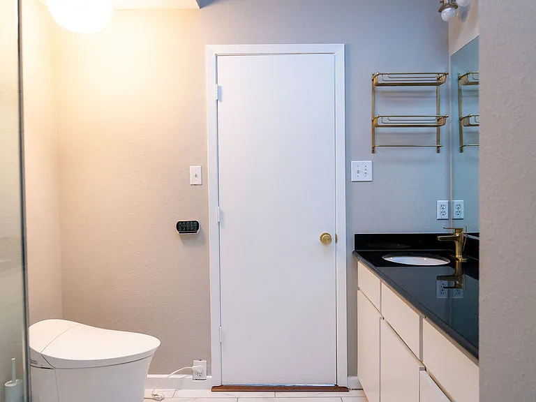 310 S Jensen Dr — Photo 1