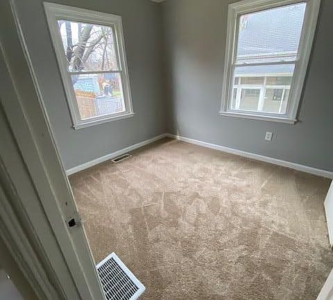 3rd image of 1026 Highland Park Dr
