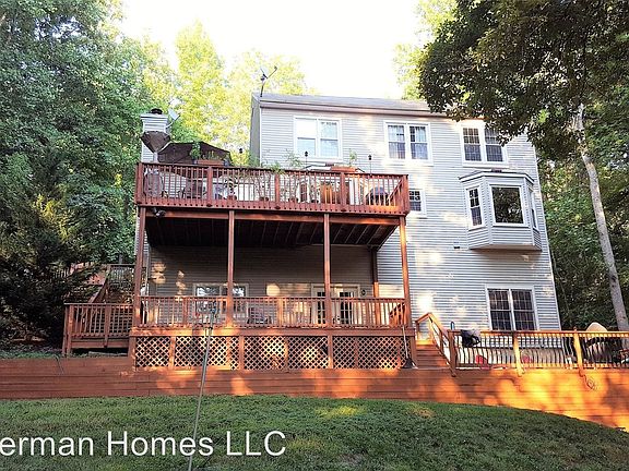 4th image of 2221 Aquia Dr