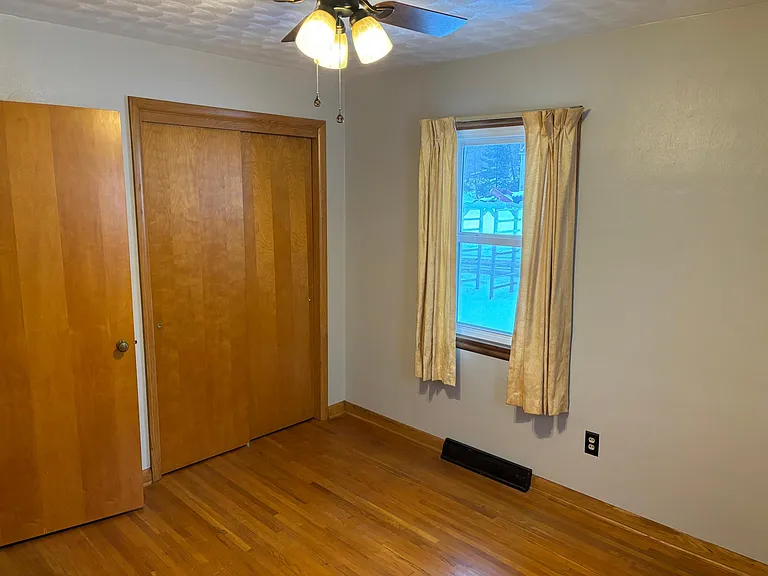 811 Soap Hollow Rd — Photo 13
