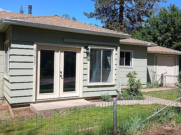 5th image of 21607 Garden Ln