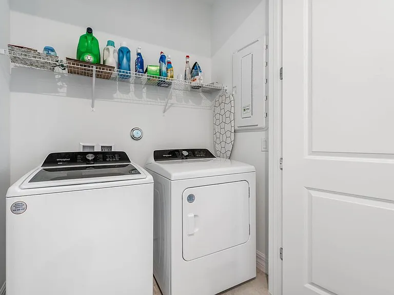 6082 Carre Way — Photo 8