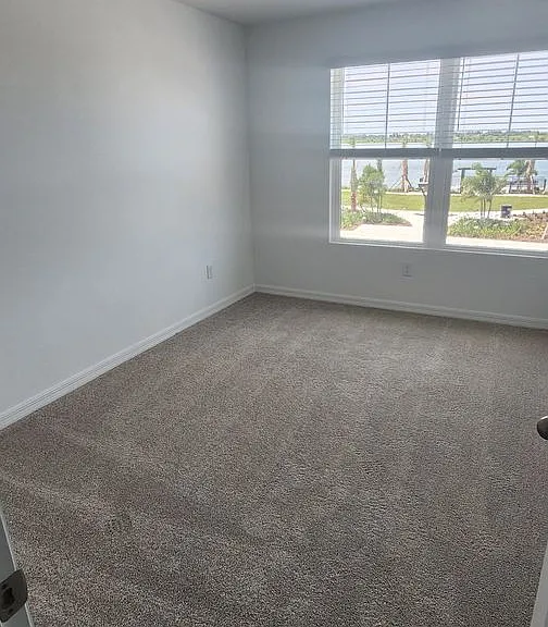 1379 Bluewater Ln — Photo 28