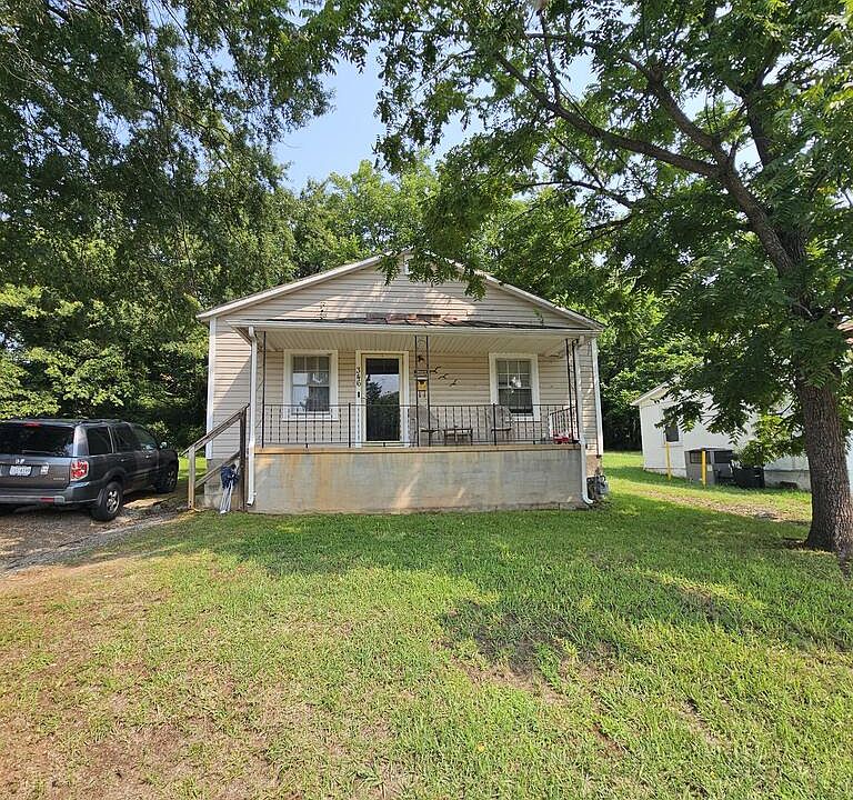 1st image of 346 Juless St