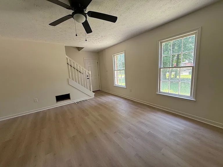 208 Highland Park Drive — Photo 11