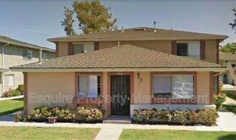 1st image of 2604 Sextant Ave