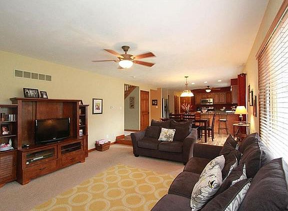 3rd image of 6 Greenfield Dr