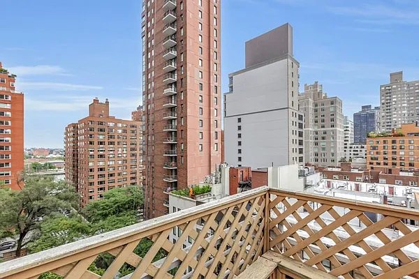 Sold by Barkin and Associates | media 23