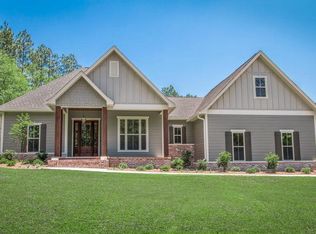 112 Everwood Ct, Lufkin, TX 75904