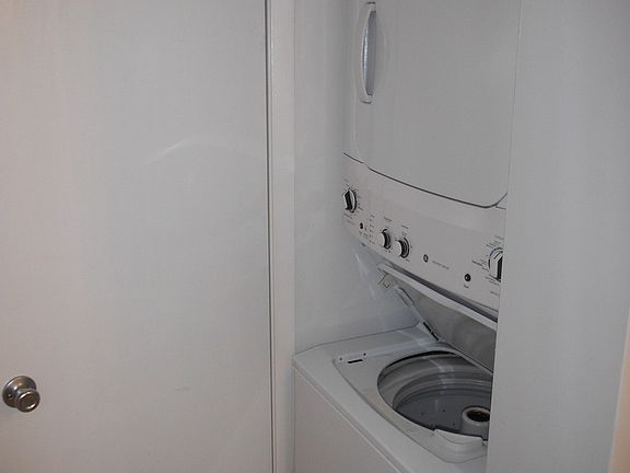 4th image of 5947 N Odell Ave #1