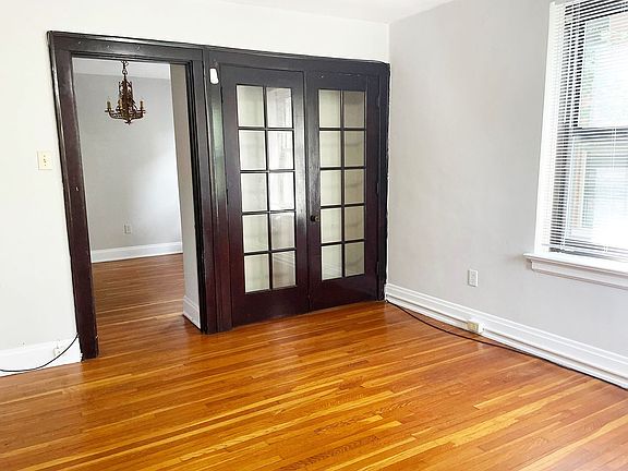 2nd image of 3654 Middleton Ave #25