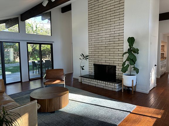 4th image of 1950 Alta Vista Dr