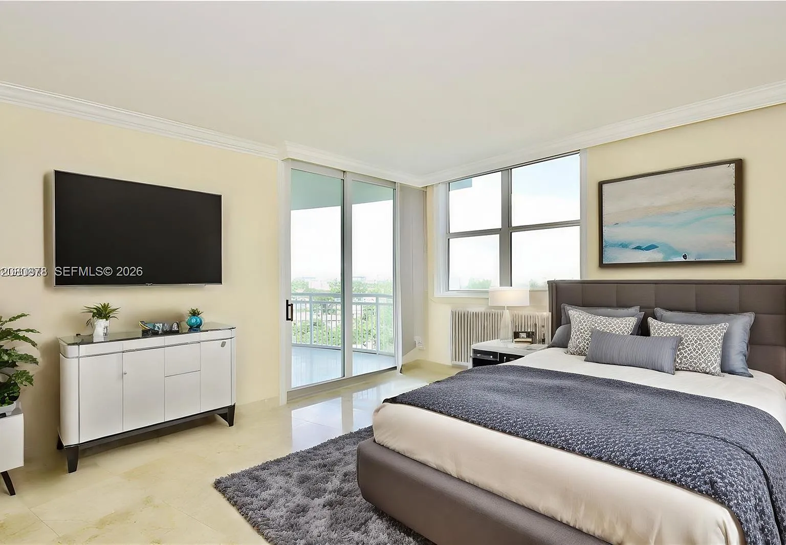 The Metropolitan Condo — Photo 4