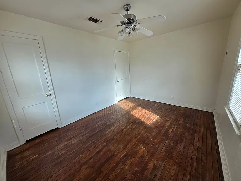 1012 Crescent Dr — Photo 8