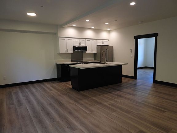 5th image of 1827 Melody Ln #202