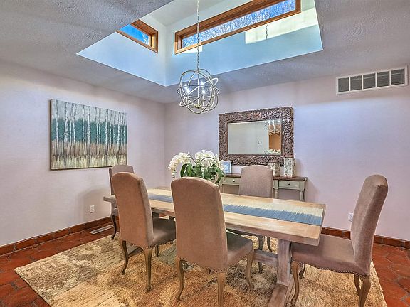 3rd image of 6504 Avenida La Cuchilla NW
