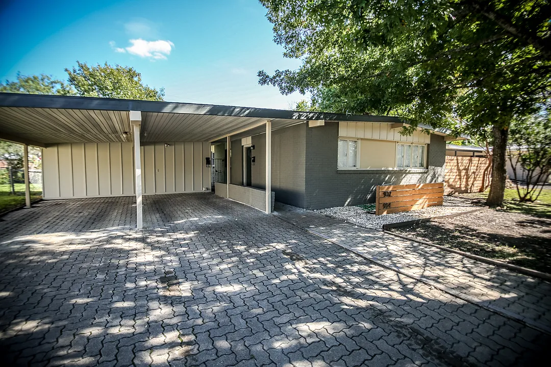 Chevy Chase Drive - Unit 904 - 1 — Photo 1