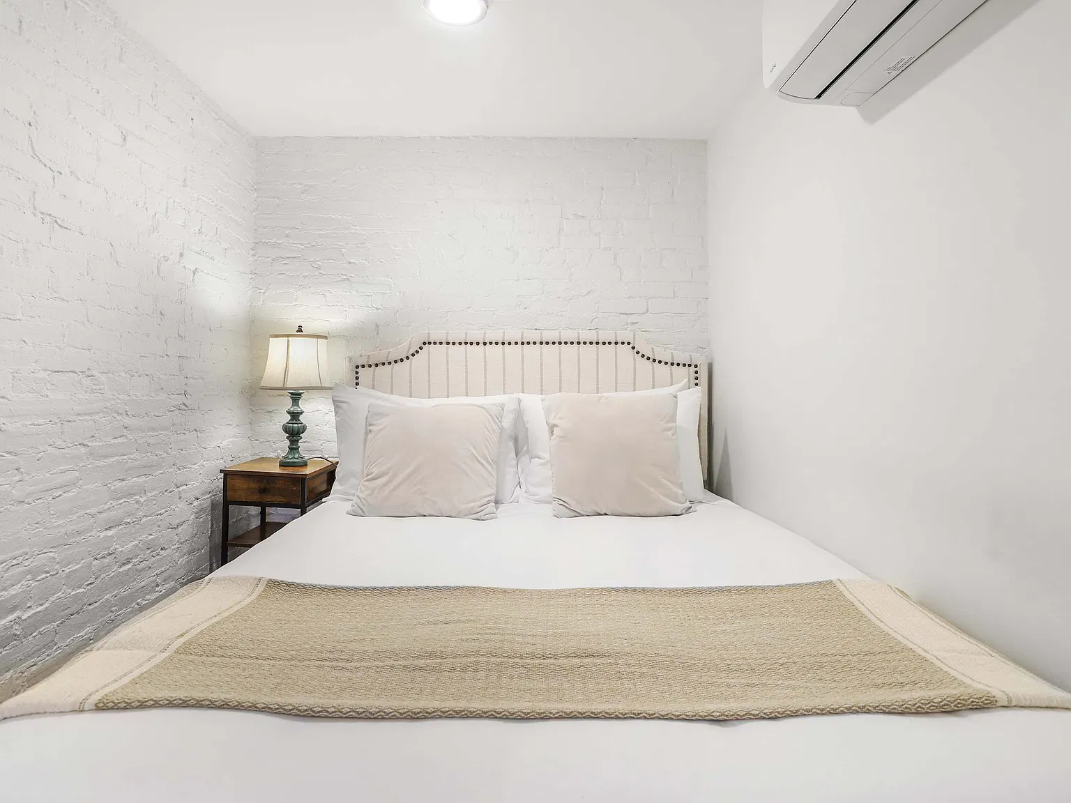 Studio, 360 sqft, $3,000 — Photo 3