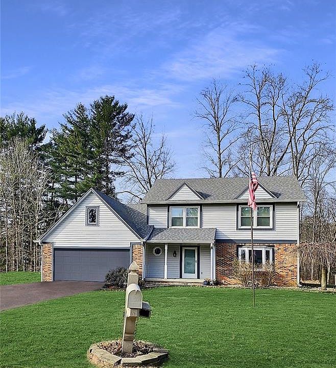 1st image of 3520 N Woodland Point Dr