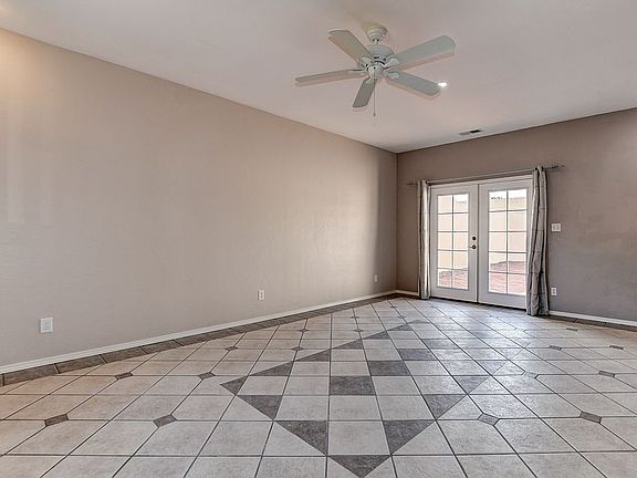 5th image of 779 Devereaux Dr