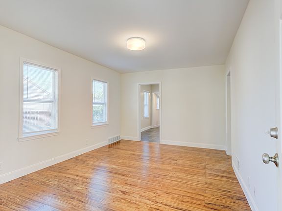 2nd image of 2742 Wolcott St
