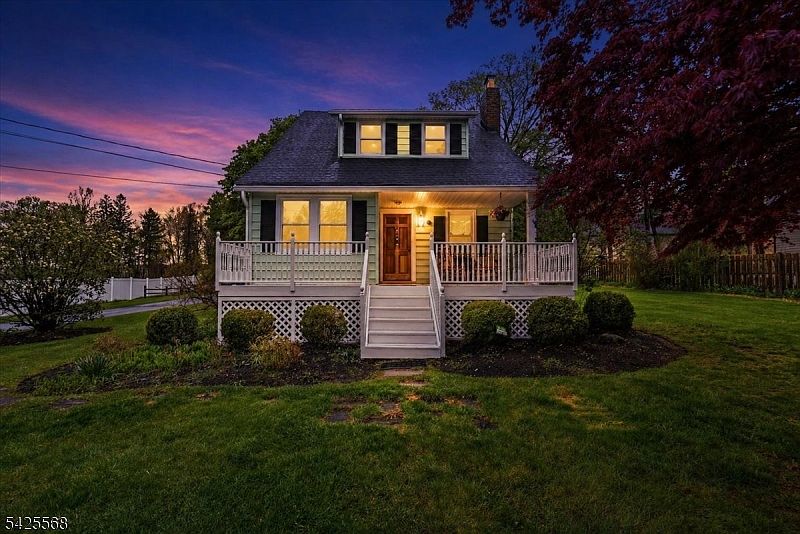 1st image of 7 Shores Rd