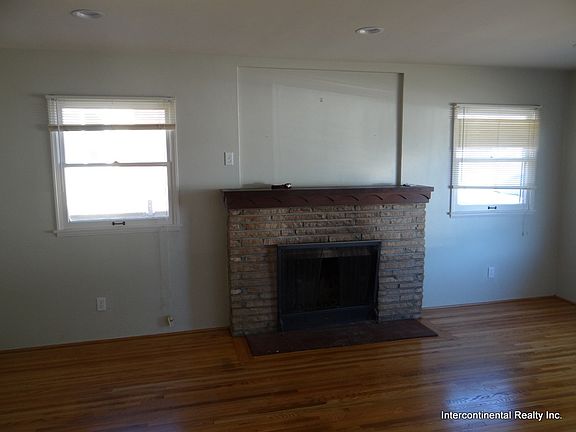3rd image of 57 Glen Ellen Dr